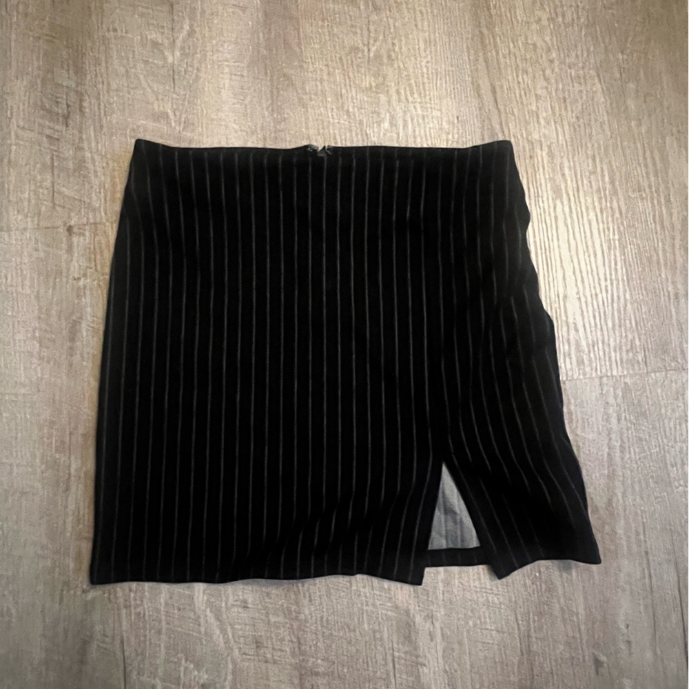 Forever 21 Black Pinstripe Mini Skirt